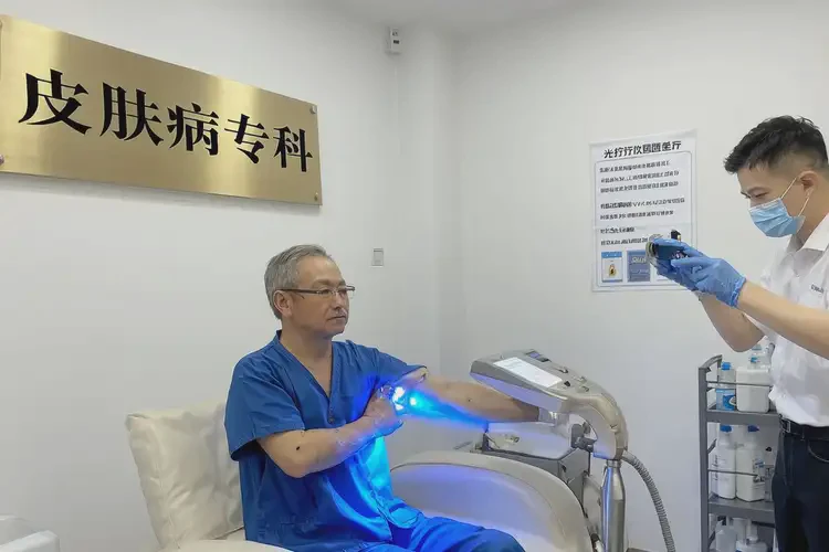 男性肚子容易長濕疹可不可以根治(圖1)