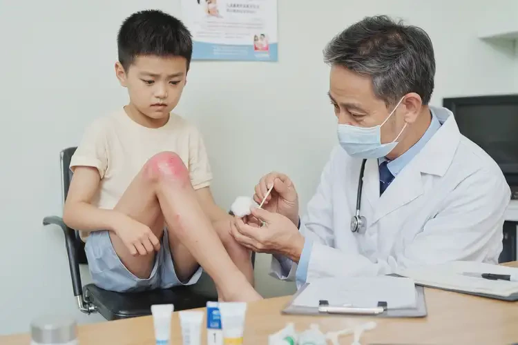 少兒小腿起濕疹可以徹底自愈嗎(圖3)