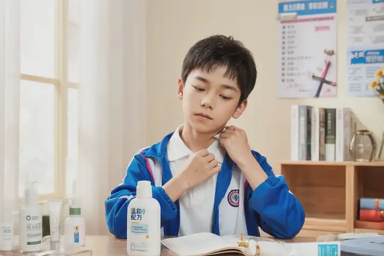 中學(xué)生脖子容易起濕疹可不可以根治(圖2)