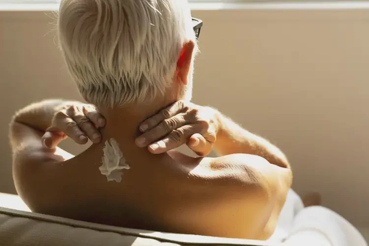 高齡老人脖子出現(xiàn)濕疹可不可以根治(圖4)