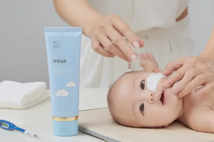 小兒屁股上經(jīng)常長濕疹可以治好嗎(圖2)