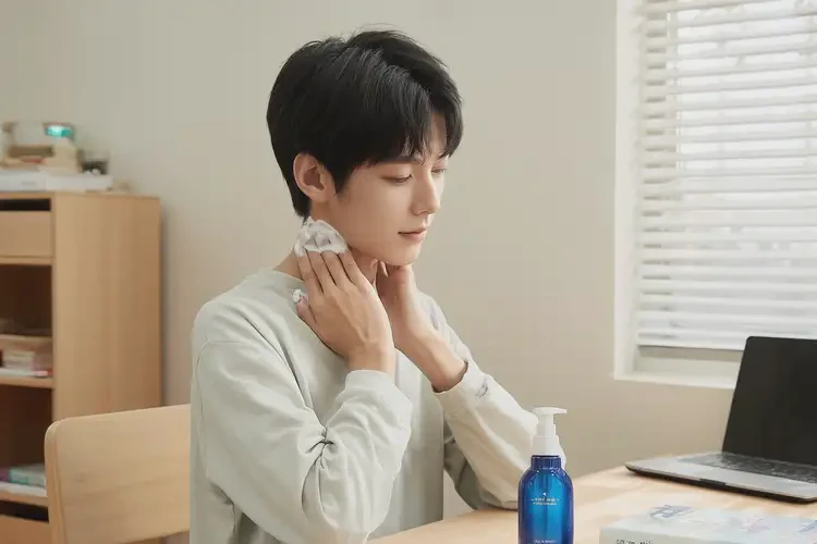 大學(xué)生脖子長濕疹可不可以根治(圖3)