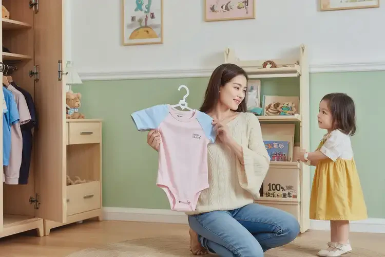 小孩脖子上出濕疹可不可以根治(圖2)