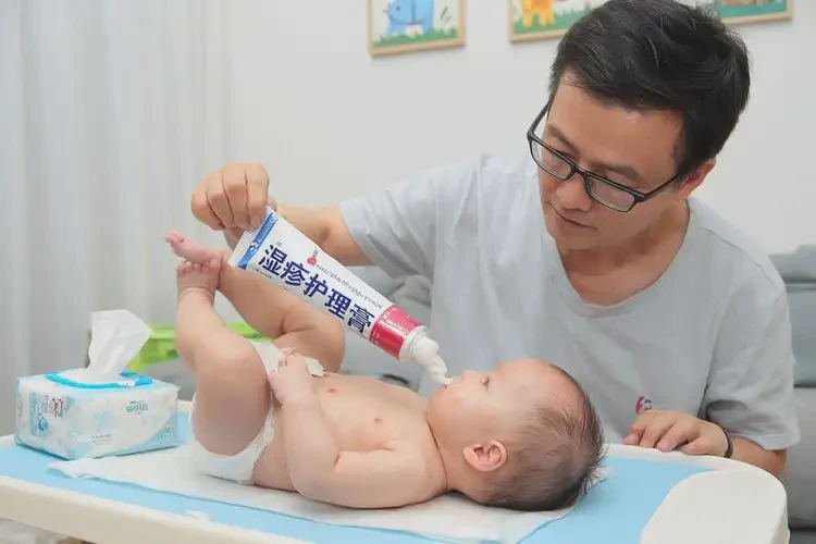 孩子屁股偶爾長濕疹可以治好嗎(圖2)