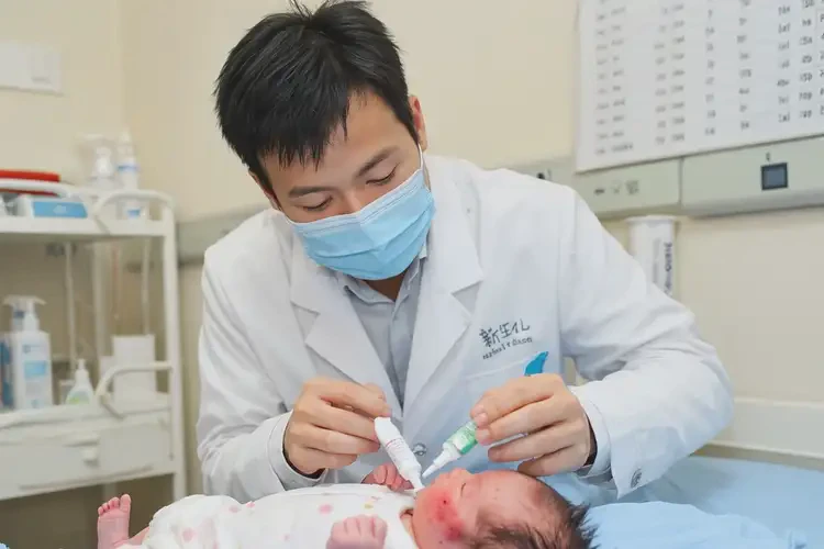 新生兒全身經(jīng)常長濕疹可不可以根治(圖3)