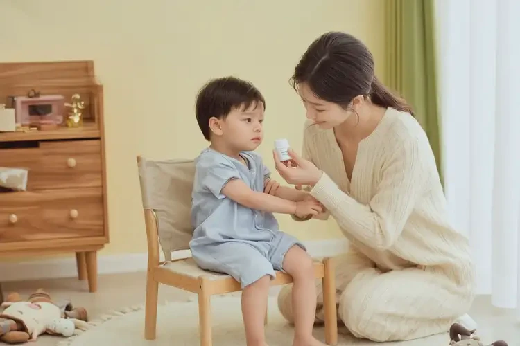 小孩全身偶尔长湿疹可以治好吗(图3)