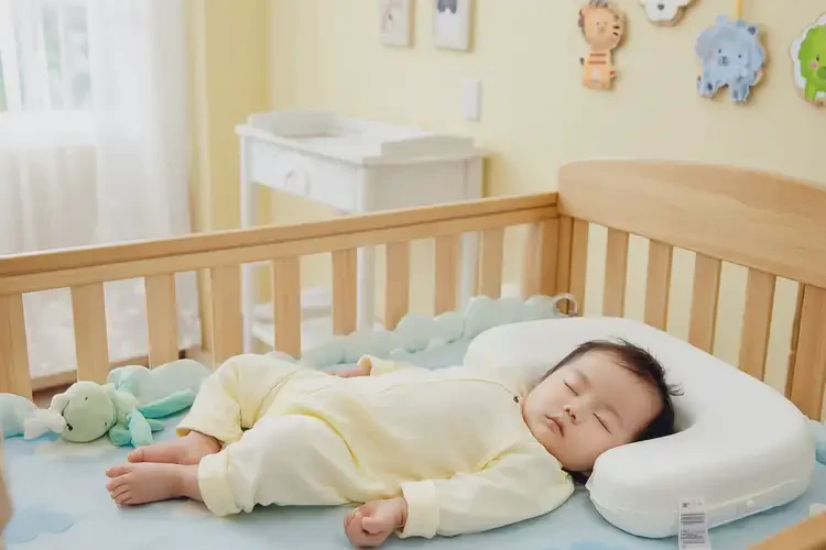 新生兒手臂上偶爾起濕疹可不可以根治(圖1)