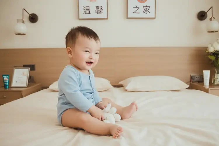 嬰兒小腿出現(xiàn)濕疹可以治好嗎(圖2)