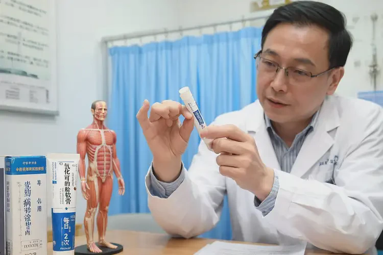 中學(xué)生肛周長(zhǎng)濕疹可不可以根治(圖4)