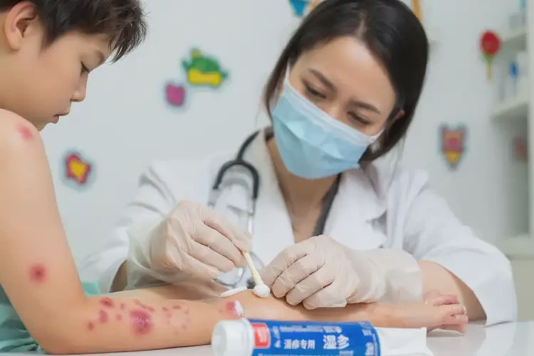 小兒全身容易長(zhǎng)濕疹可以治好嗎(圖4)