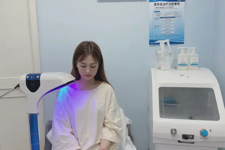 女人全身出現(xiàn)濕疹可不可以根治(圖2)