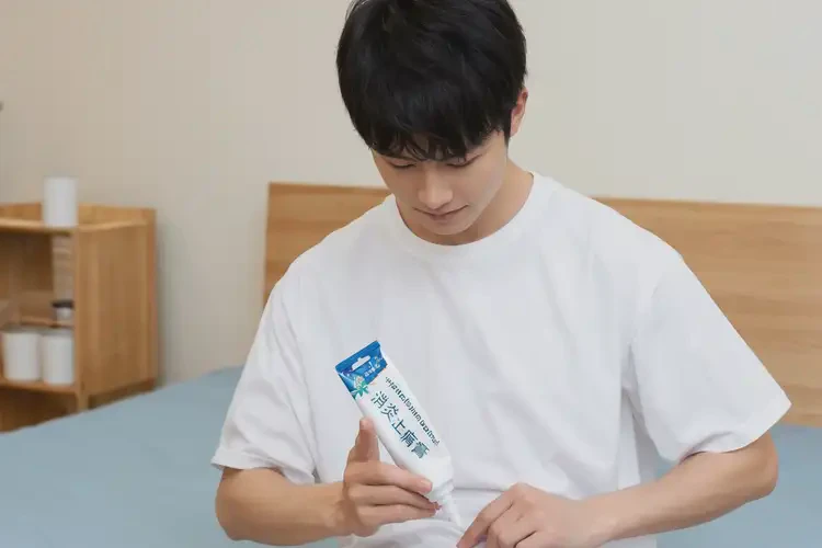 男生肚子上容易長(zhǎng)濕疹能徹底自愈嗎(圖3)