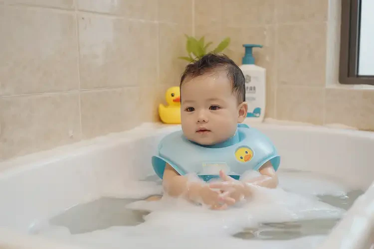 寶寶屁股上偶爾長濕疹可以治好嗎(圖3)