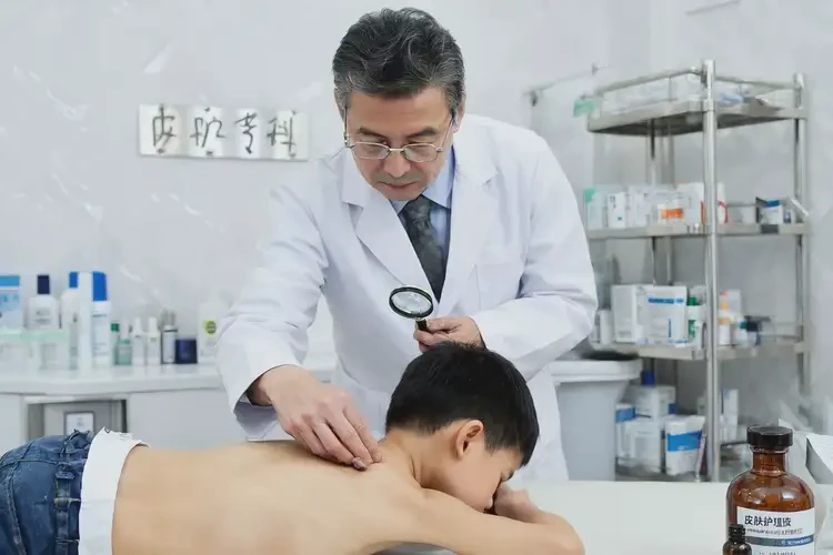 孩子屁股長(zhǎng)濕疹可以治好嗎(圖1)