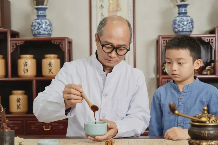 孩子身上出濕疹可以治好嗎(圖1)