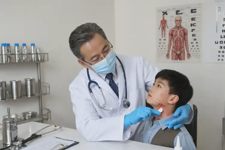 少兒脖子上出現(xiàn)濕疹可以治好嗎(圖3)