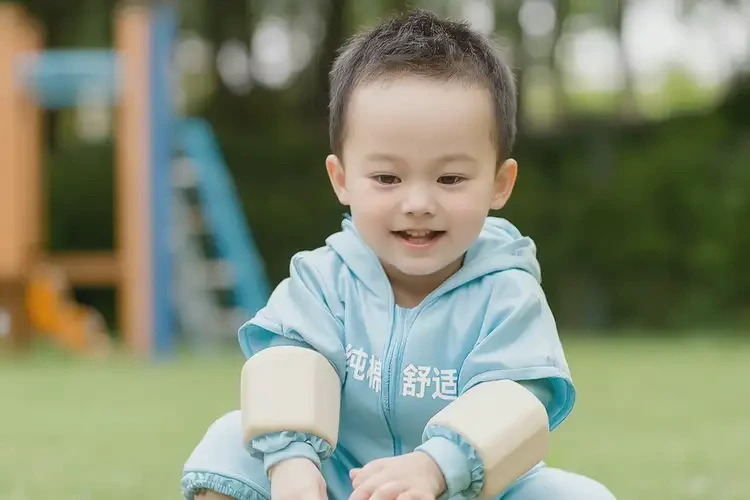 少兒肚子上出濕疹能靠自己自愈嗎(圖1)