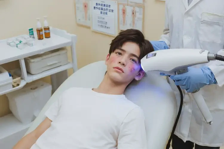 大學生面部偶爾長濕疹可不可以根治(圖2)