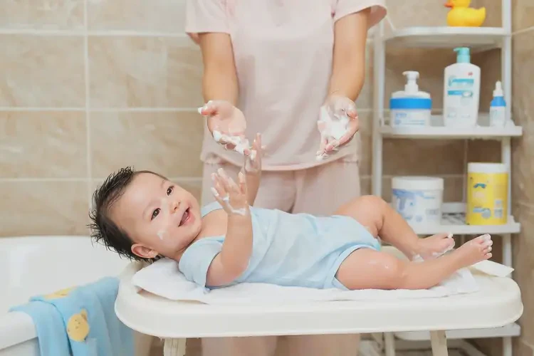 嬰幼兒大腿容易長(zhǎng)濕疹可以治好嗎(圖2)