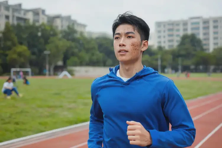 大學(xué)生身上偶爾長(zhǎng)濕疹能徹底自愈嗎(圖3)