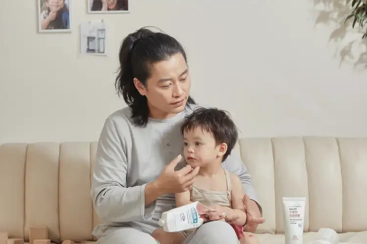 幼兒臉上長(zhǎng)濕疹可不可以根治(圖3)