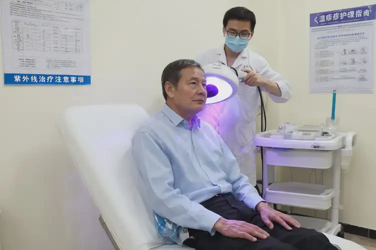 男性脖子上偶爾起濕疹可不可以根治(圖2)