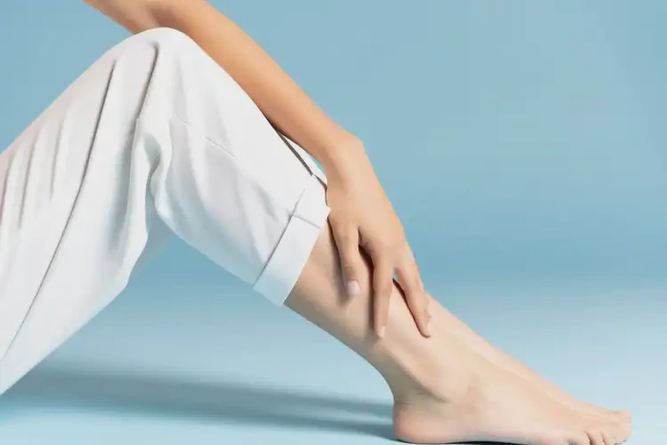 女生小腿容易長(zhǎng)濕疹可不可以根治(圖2)