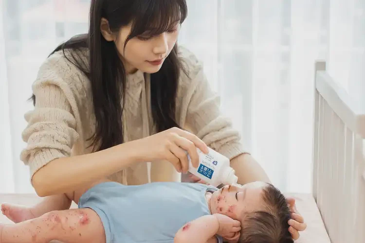 新生兒脖子上長濕疹可不可以根治(圖2)