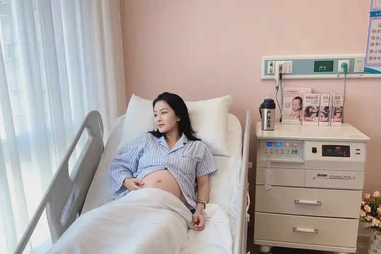 产妇大腿上长湿疹可不可以根治(图1)