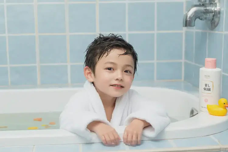 孩子肚子出現濕疹可以治好嗎(圖1)