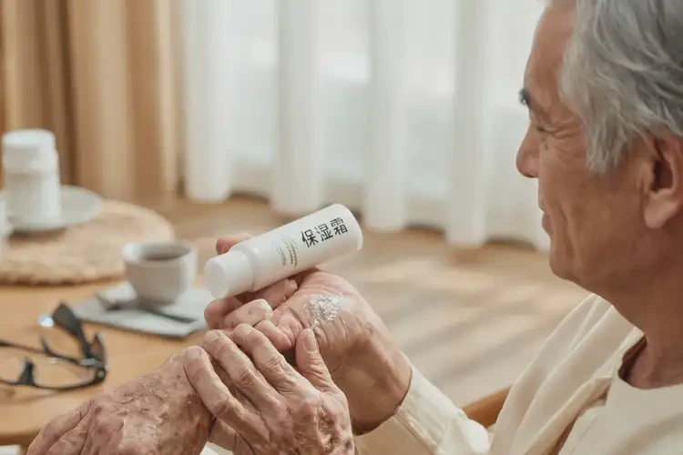 老年人四肢經(jīng)常起濕疹可不可以徹底自愈(圖2)