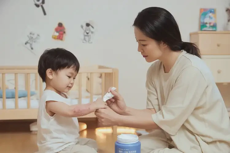 幼兒手臂上經(jīng)常起濕疹可不可以根治(圖3)