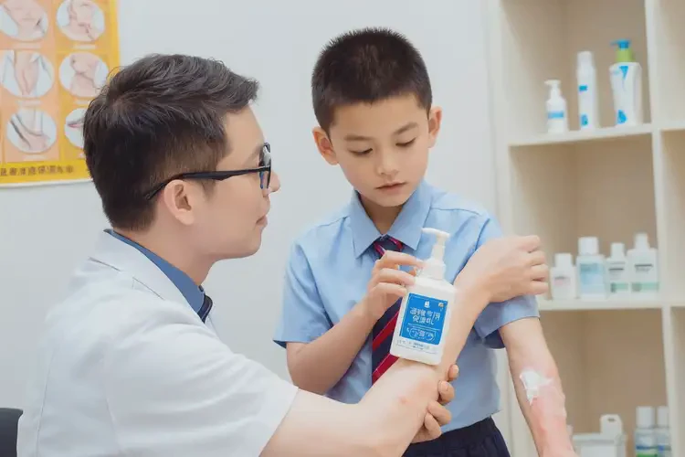 小学生全身有湿疹可不可以根治(图4)