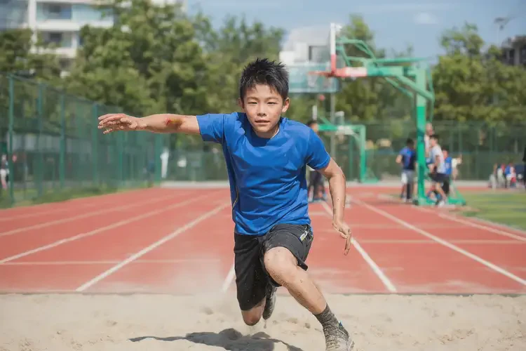 中學(xué)生大腿有濕疹能徹底自愈嗎(圖3)