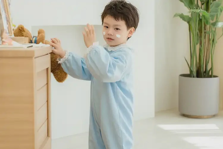 孩子脖子上容易起濕疹可以治好嗎(圖2)