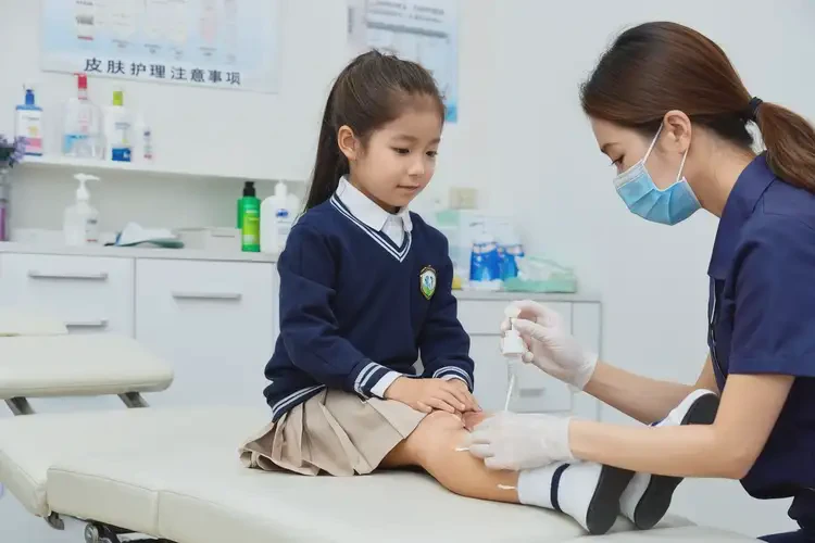 小學(xué)生大腿上容易起濕疹可不可以根治(圖2)