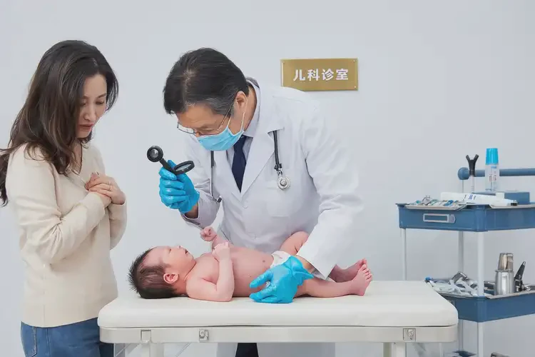 嬰兒屁股容易長(zhǎng)濕疹可以治好嗎(圖1)