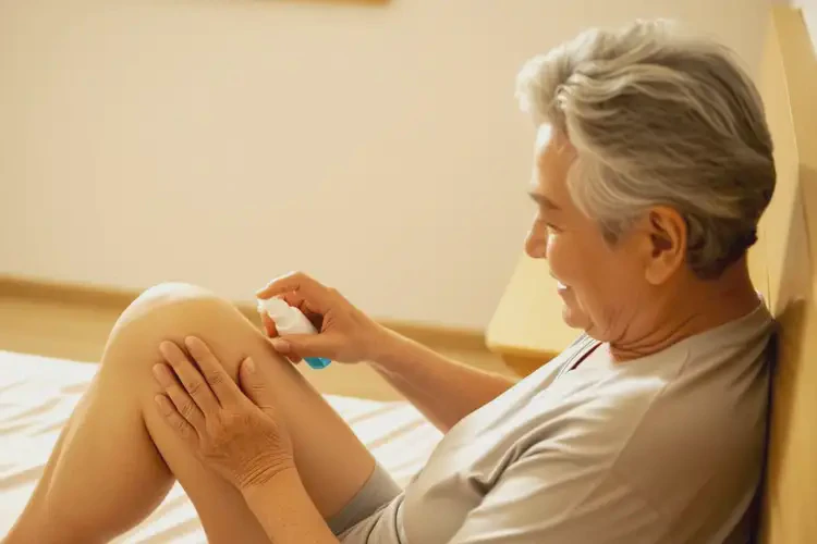 高龄老人大腿上起湿疹可不可以根治(图1)