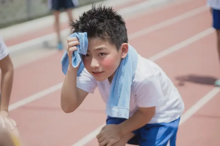 小學(xué)生脖子容易起濕疹能夠徹底治愈嗎(圖4)