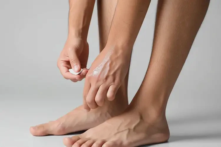 男生四肢偶尔长湿疹可以治好吗(图4)