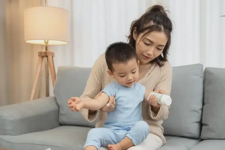 幼兒手臂經(jīng)常長(zhǎng)濕疹可以治好嗎(圖2)
