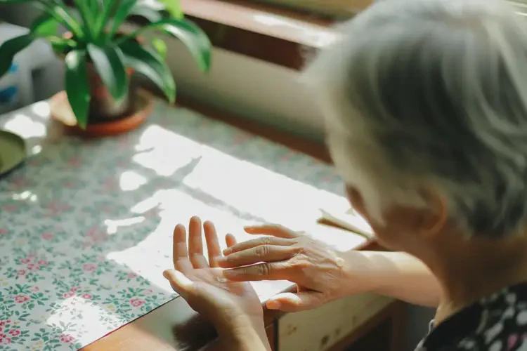 老年人身上容易起湿疹可不可以根治(图4)