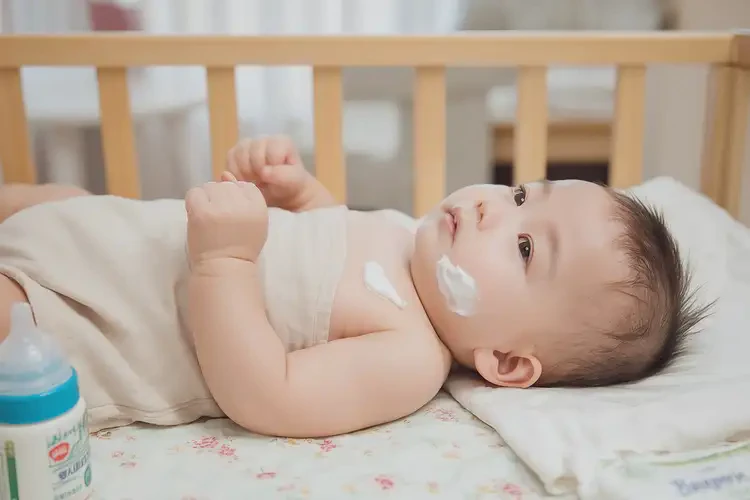 寶寶脖子上長(zhǎng)濕疹可以治好嗎(圖4)