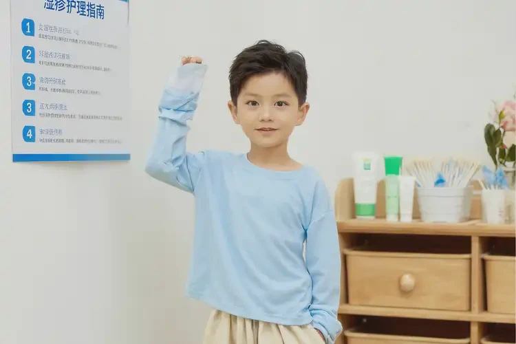 孩子面部有濕疹可以治好嗎(圖1)