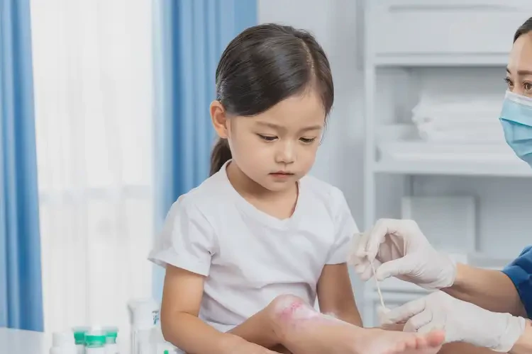 幼兒屁股上出現(xiàn)濕疹可以治好嗎(圖2)