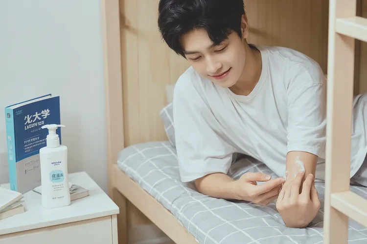 大學(xué)生身上出現(xiàn)濕疹能靠自己自愈嗎(圖4)