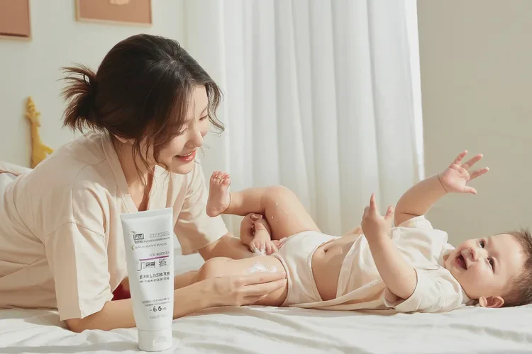 嬰兒肚子上有濕疹可以治愈嗎(圖1)