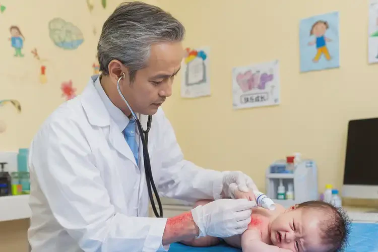 寶寶身上出濕疹可以治好嗎(圖4)