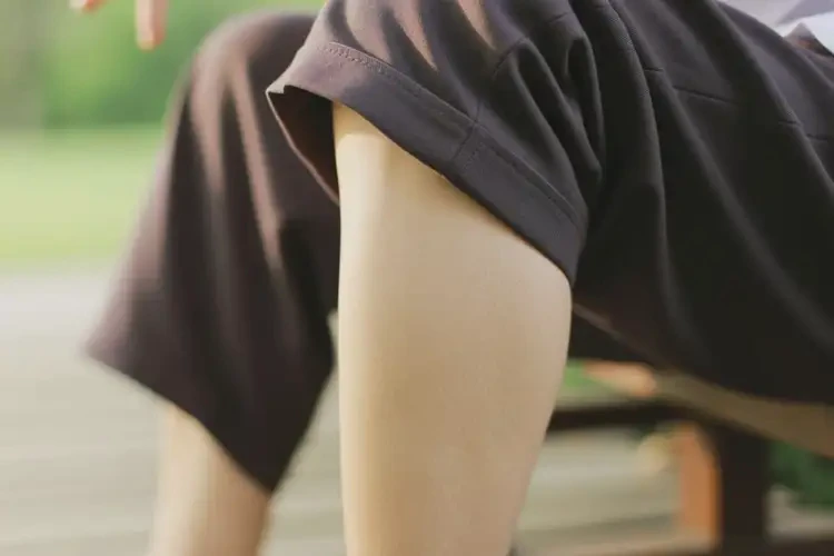 老年人小腿經(jīng)常起濕疹可以治好嗎(圖4)