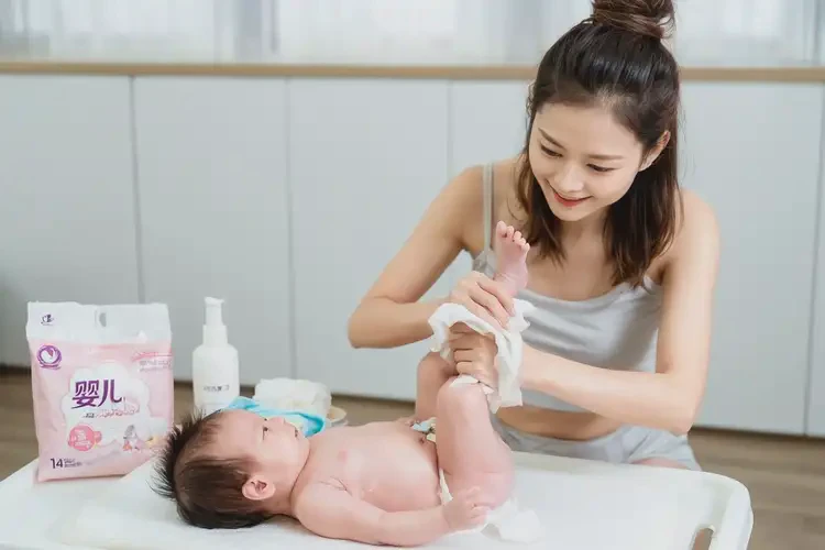 新生兒屁股上出現(xiàn)濕疹能靠自己自愈嗎(圖3)